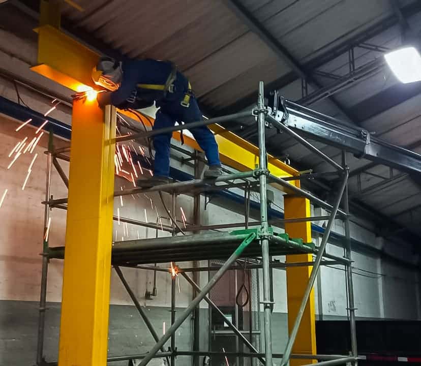 Montajes Especiales, Estructuras