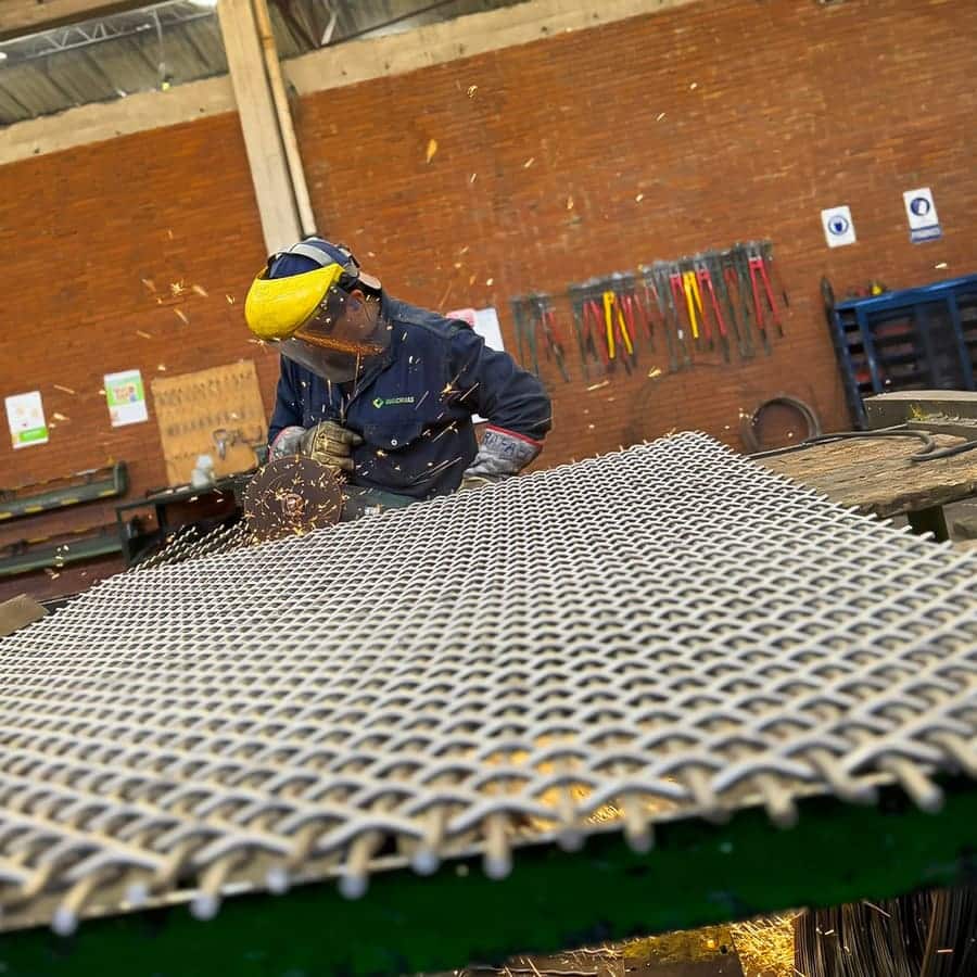 Fabricación de Mallas Metálicas