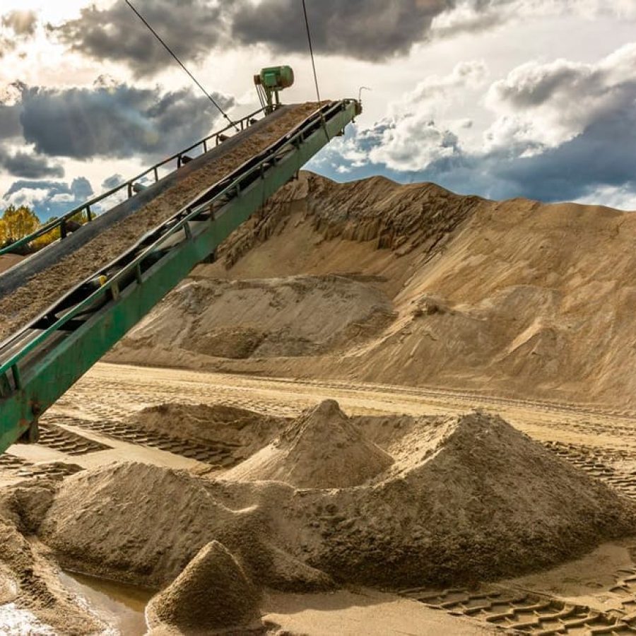 Nosotros, equipos de transporte de material