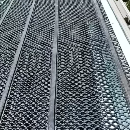 malla autolimpiante metálica